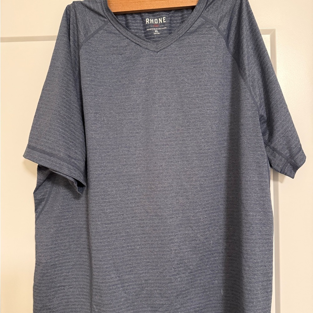 RHONE Men's Heathered Navy Short Sleeve Tee